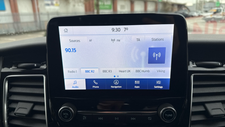 Ford Tourneo Custom Transit Custom Tourneo L2 Diesel Fwd 2.0 EcoBlue 130ps Low Roof 8 Seater Titanium